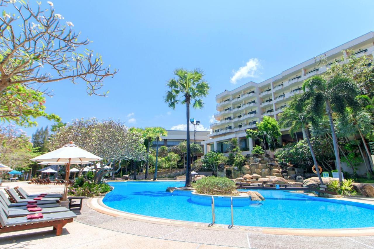Garden Sea View Resort Pattaya Exterior photo