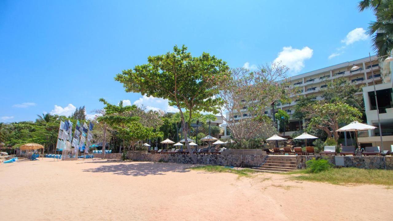 Garden Sea View Resort Pattaya Exterior photo
