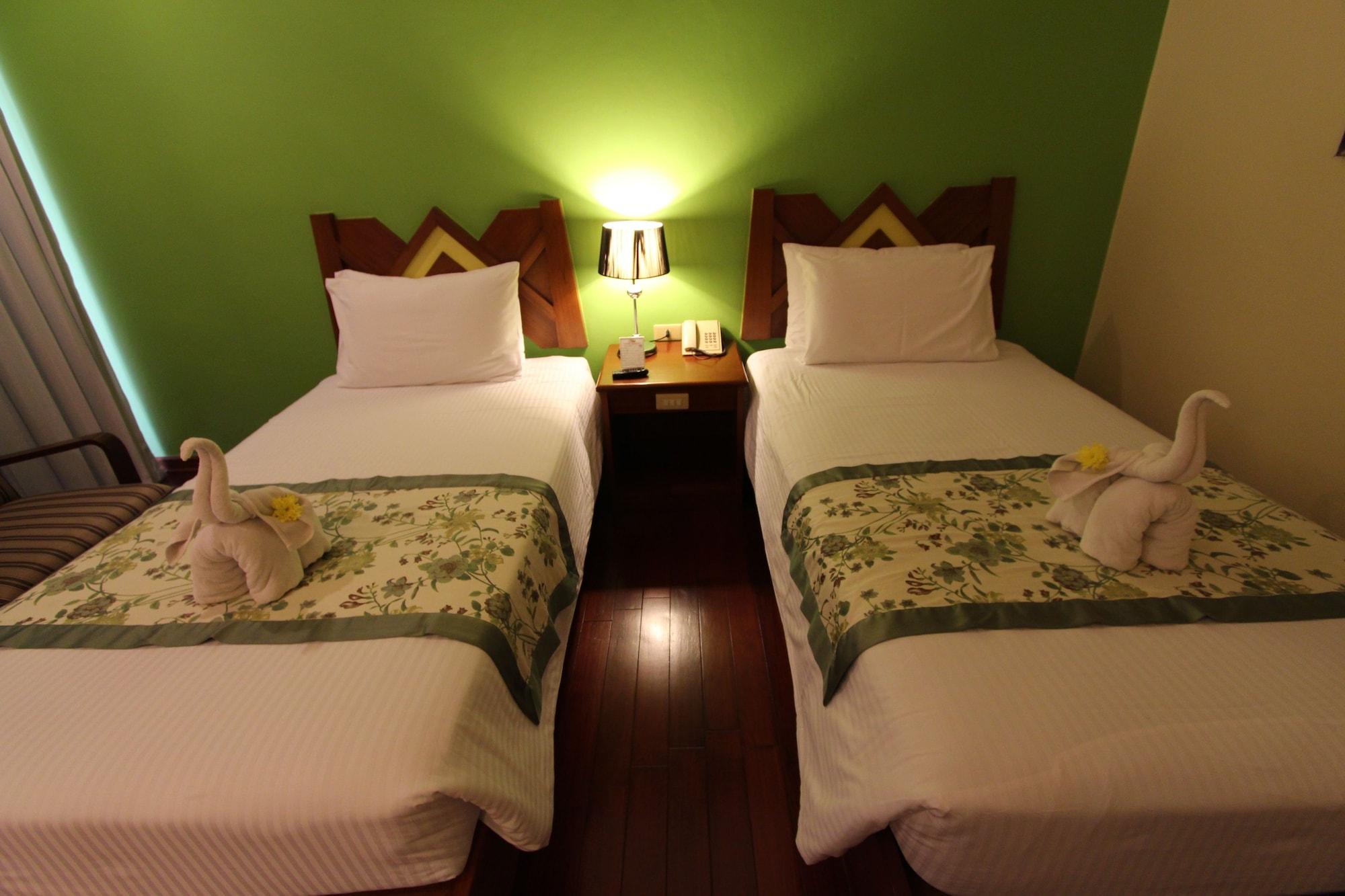 Garden Sea View Resort Pattaya Exterior photo
