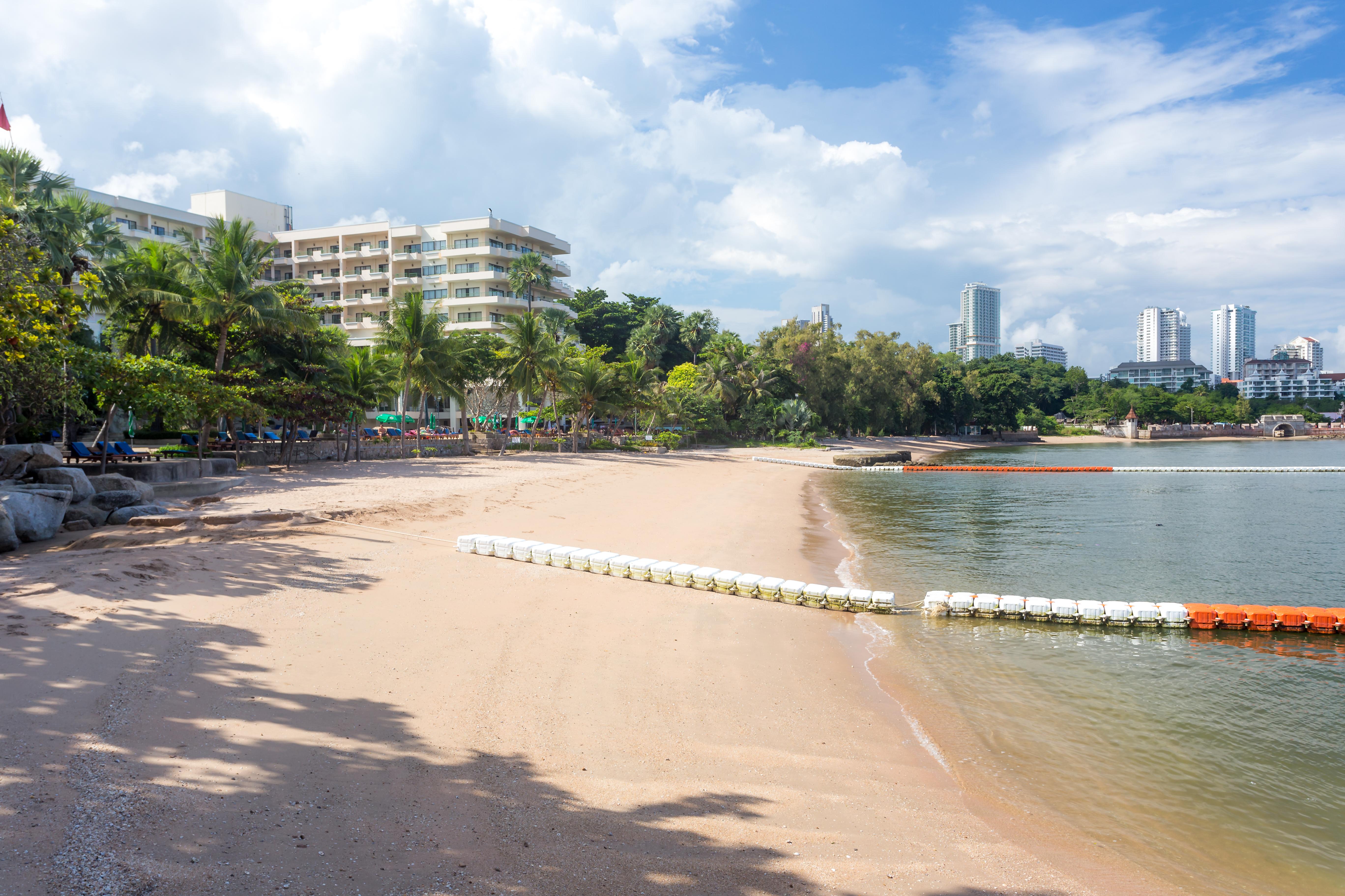 Garden Sea View Resort Pattaya Exterior photo