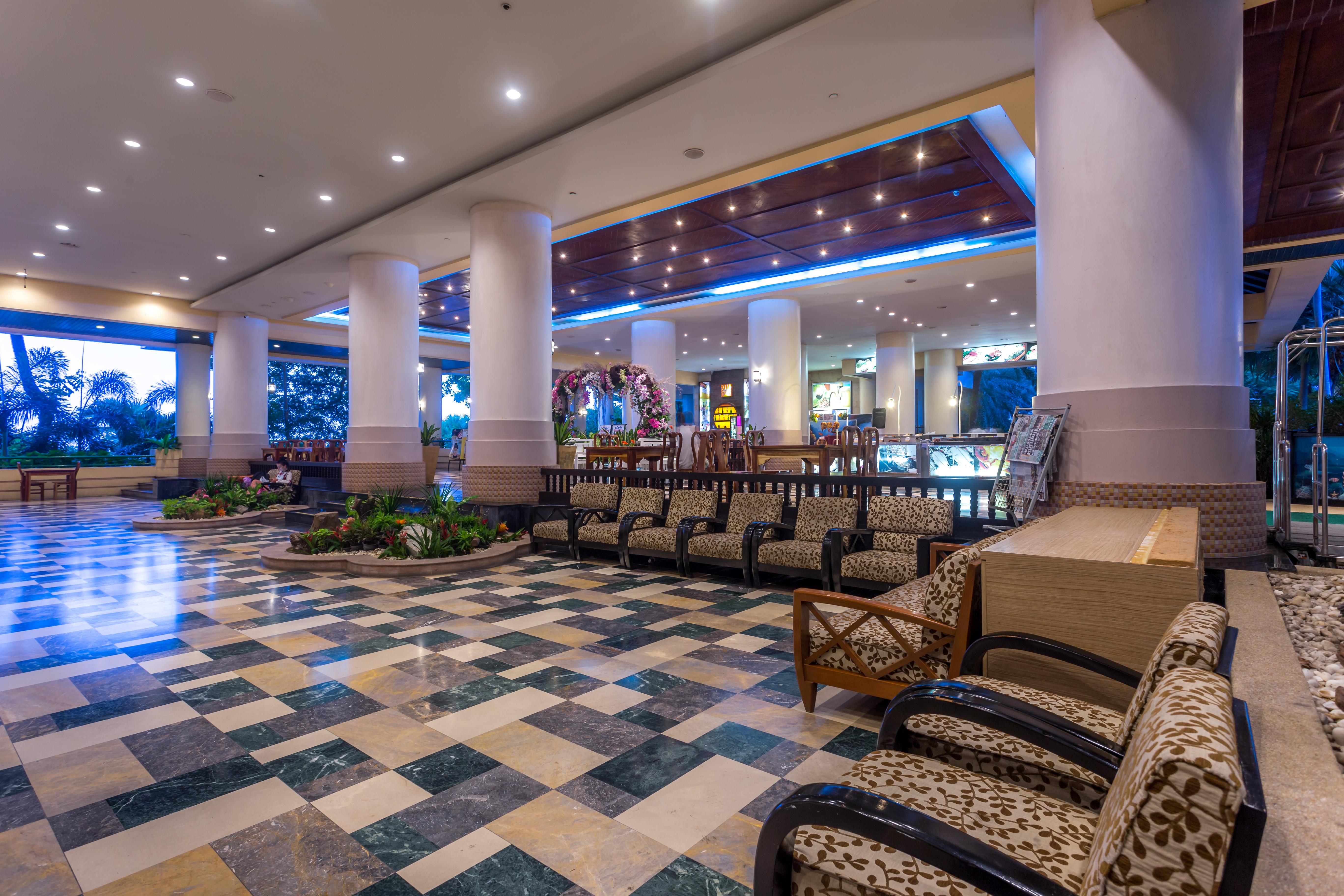 Garden Sea View Resort Pattaya Exterior photo