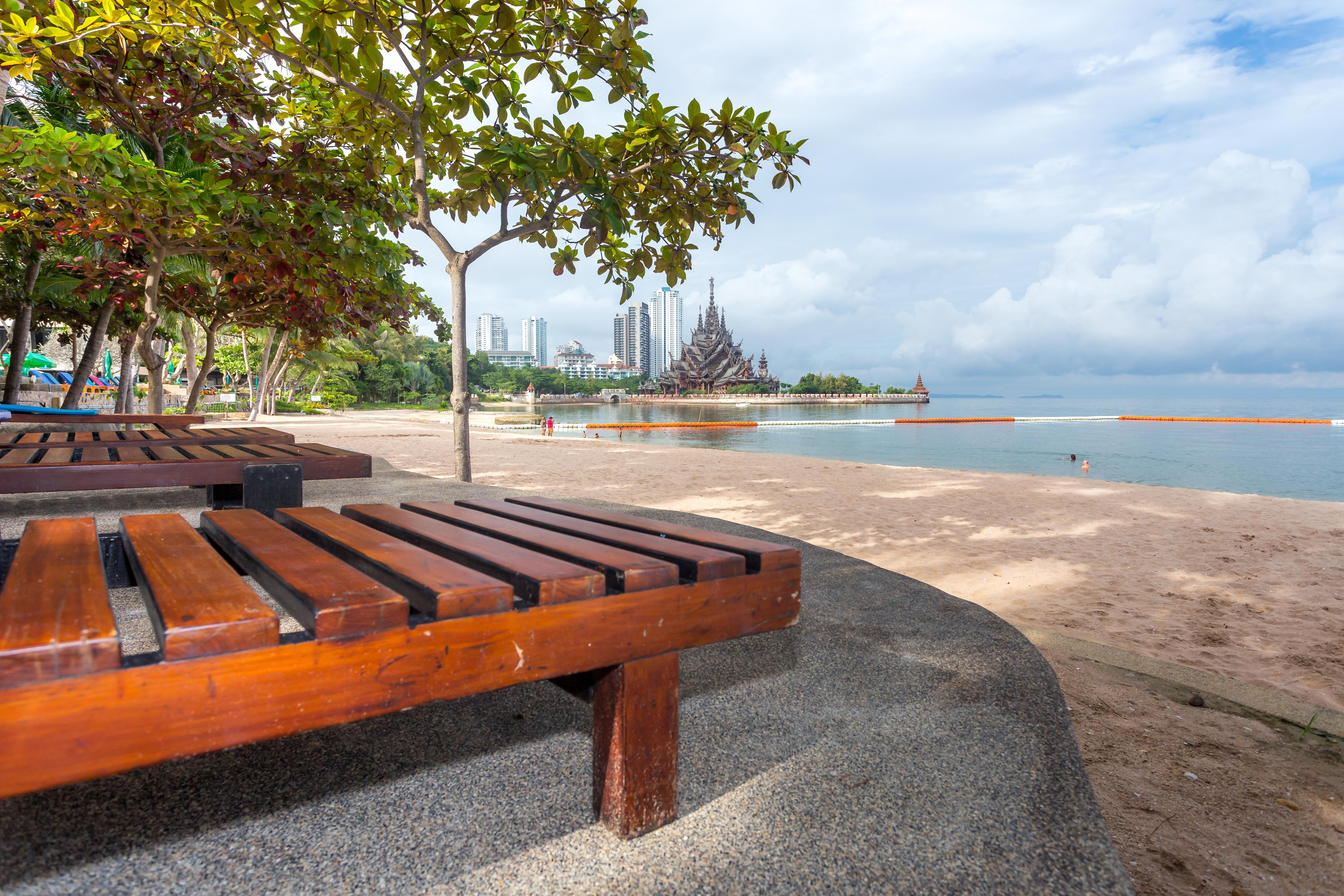 Garden Sea View Resort Pattaya Exterior photo