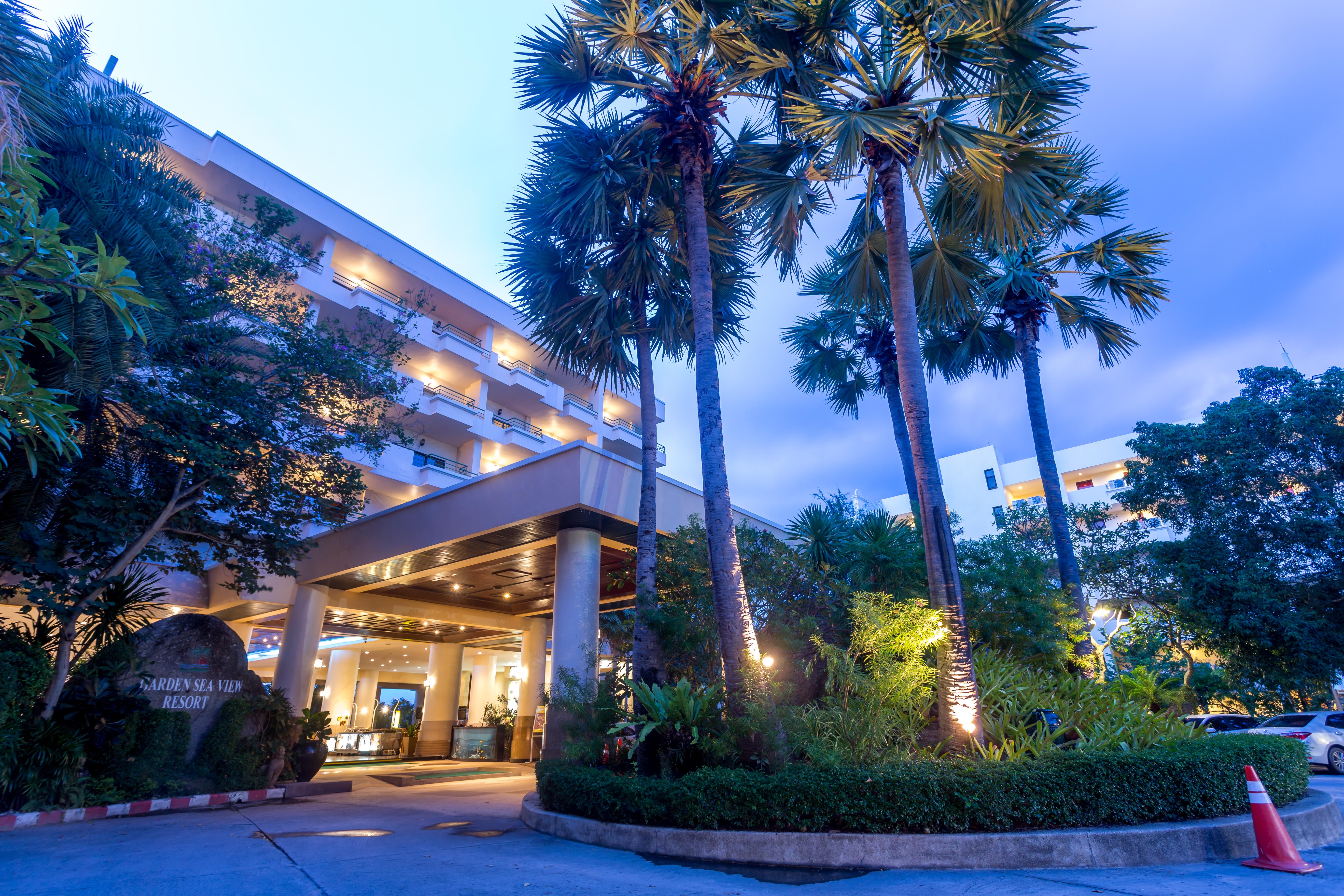 Garden Sea View Resort Pattaya Exterior photo
