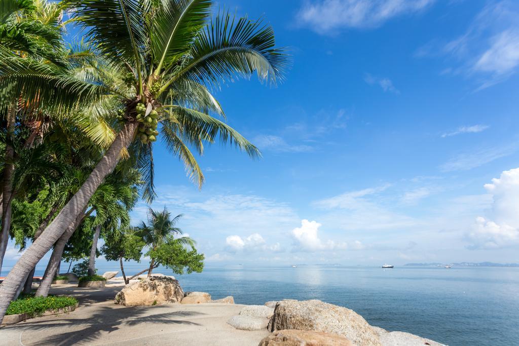 Garden Sea View Resort Pattaya Exterior photo