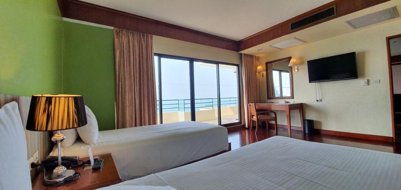 Garden Sea View Resort Pattaya Exterior photo